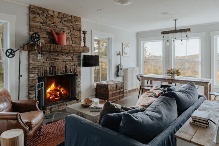 Top 10 Must-Have Items for a Cozy Living Room